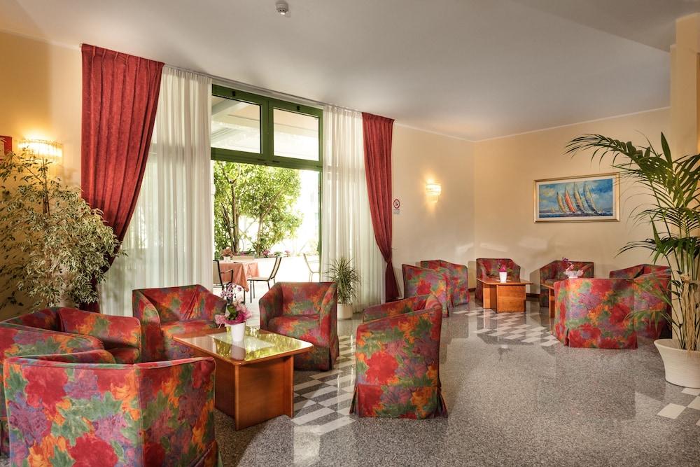 Sky Pool Hotel Sole Garda Garda  Ngoại thất bức ảnh
