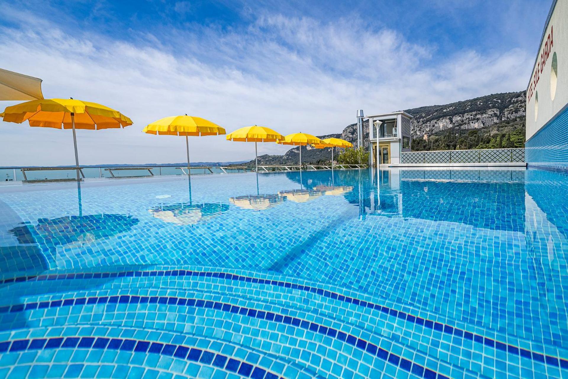 Sky Pool Hotel Sole Garda Garda  Ngoại thất bức ảnh