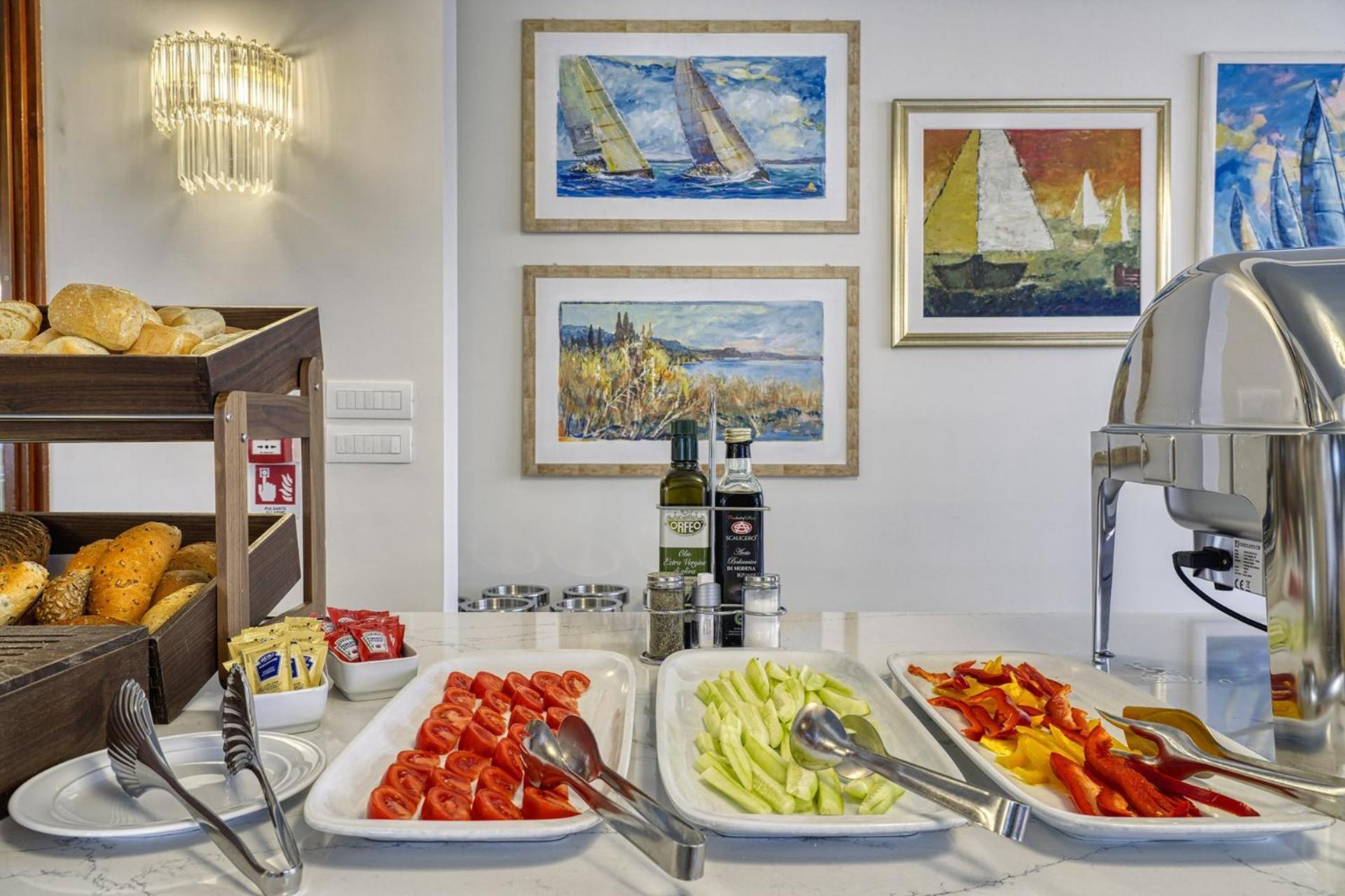 Sky Pool Hotel Sole Garda Garda  Ngoại thất bức ảnh