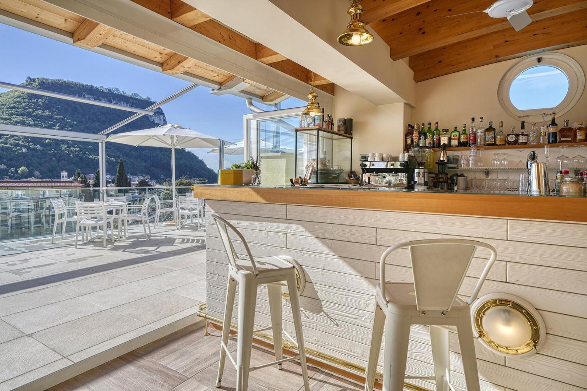 Sky Pool Hotel Sole Garda Garda  Ngoại thất bức ảnh